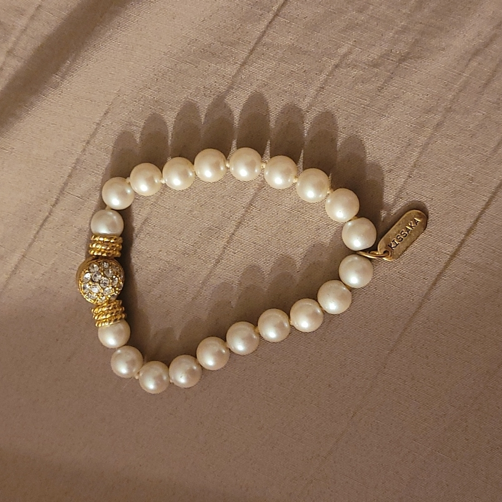 Vintage kissaka faux pearl, gold, diamond accent bracelet magnetic clasp